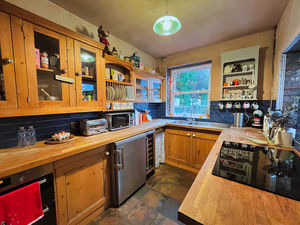 Photo 7- click for photo gallery